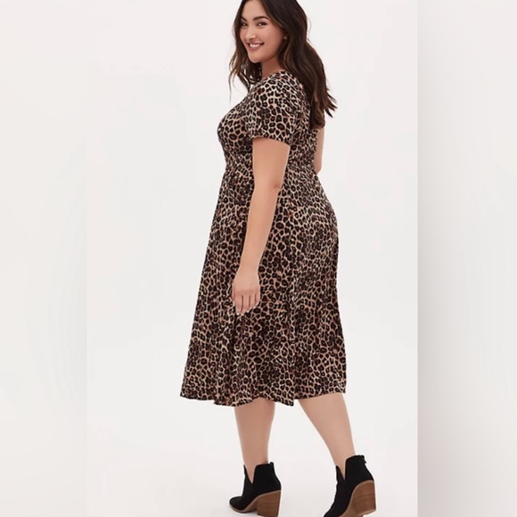 Torrid Leopard Button-Front Dress Size 2 - Picture 2 of 12